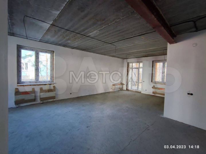Дом 215 м² на участке 15 сот.