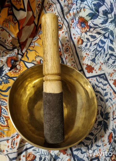 Поющая чаша из Непала