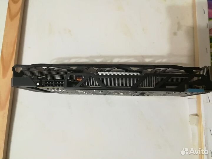 Видеокарта AMD Radeon r9 270