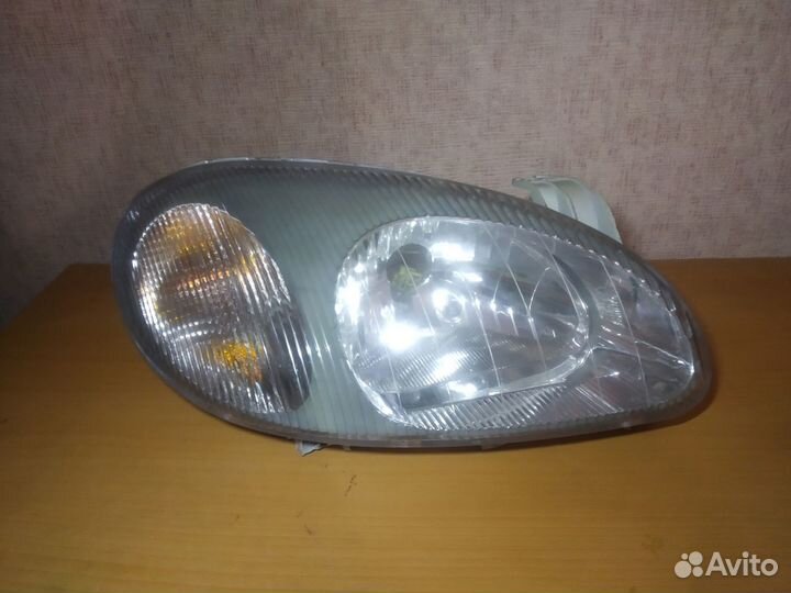 Правая фара Lanos