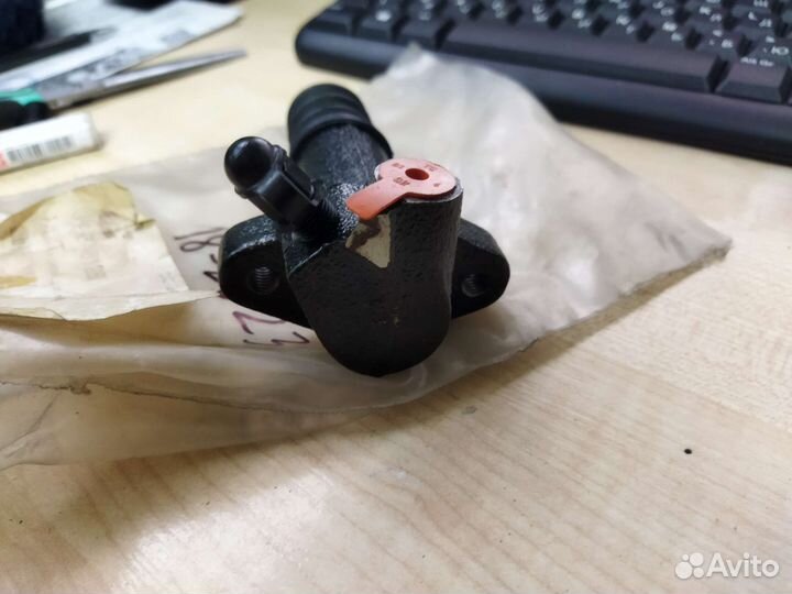 Цилиндр рабочий привода сцепления Daewoo Lanos (T1