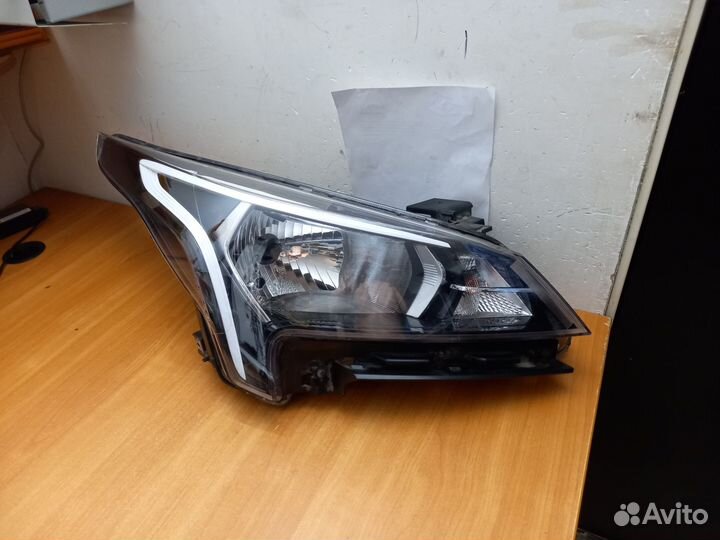 Фара правая Kia Rio 4 X рестайлинг