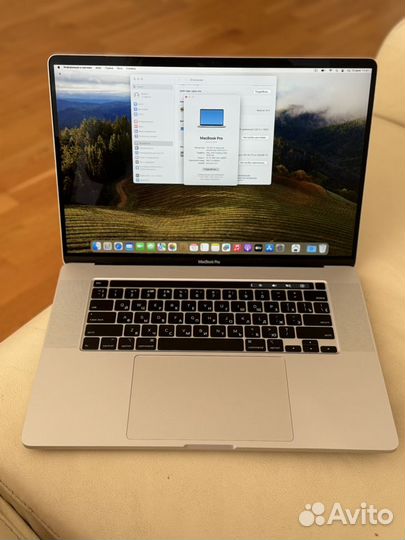 Apple MacBook Pro 16 2019 silver