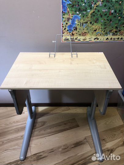 Растущий стол парта