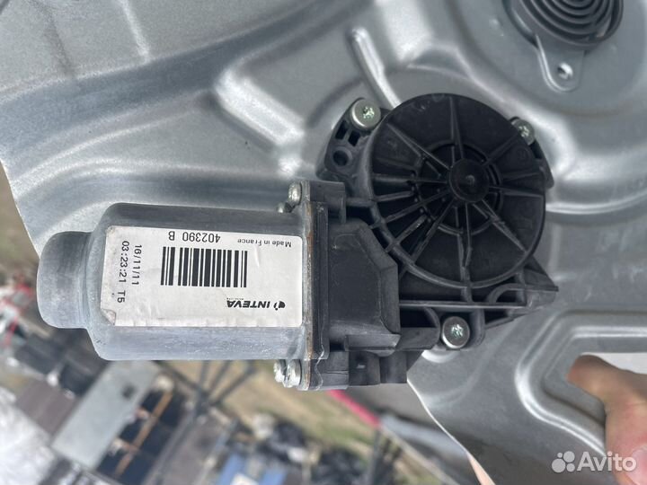 Стеклоподъемник hyundai ix35