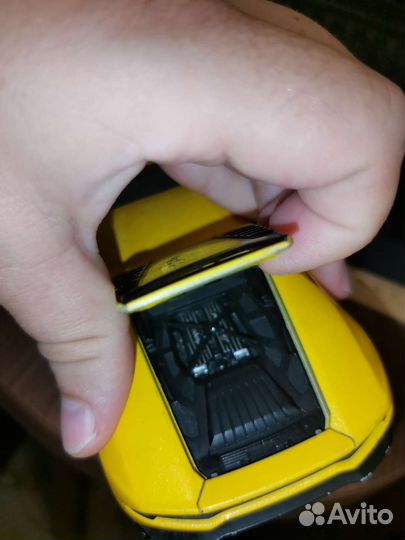 Машинка lamborghini maisto 1:24 игрушка