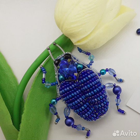 Брошки из бисера