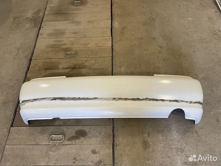 Задний бампер Toyota chaser