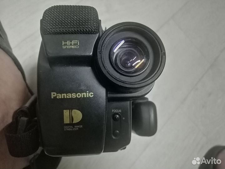 Видеокамера Panasonic nv-s700en