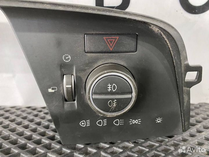 Панель выключателей Volvo FH4 21762237