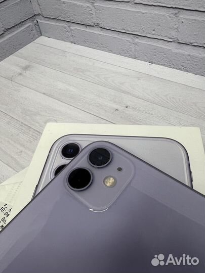 iPhone 11, 64 ГБ