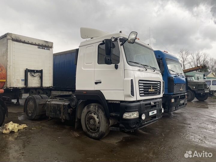 МАЗ 5440B5-8420-030 с полуприцепом, 2013