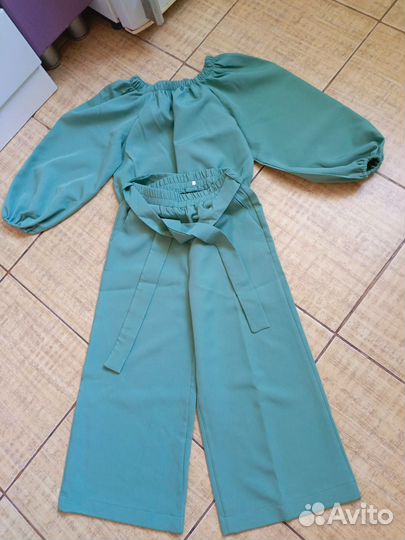 Костюм нарядный