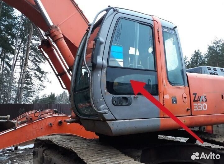 Замена лобового стекла на Hitachi zx 160,180,225