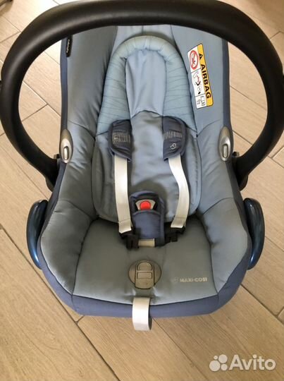 Детское автокресло от 0 maxi cosi