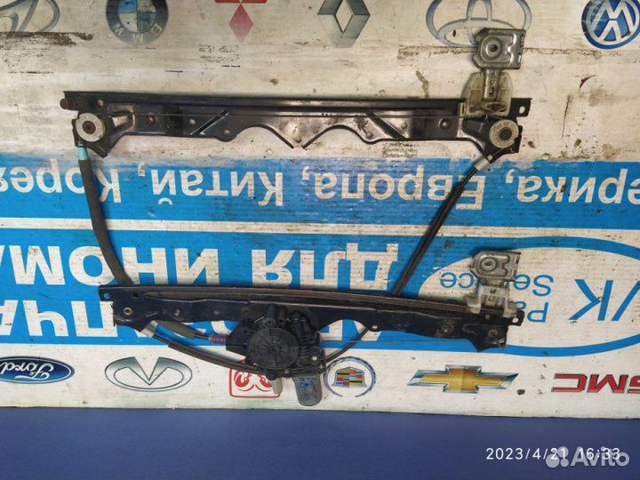 Стеклоподъемник передний прав.Gr.Cherokee WK 05-10