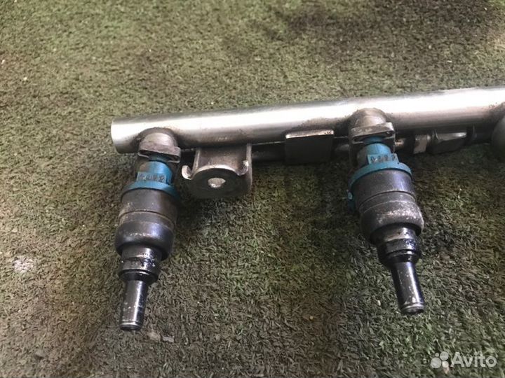 Топливная рампа Volkswagen Passat B5 ADR 1.8 2000