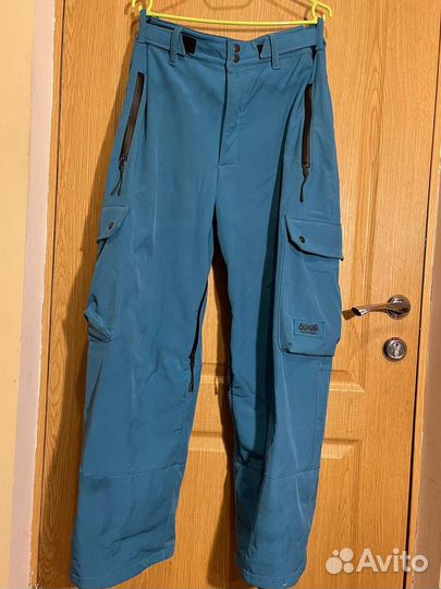 Горнолыжная куртка и штаны