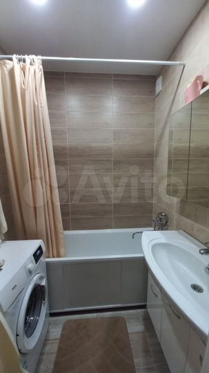 2-к. квартира, 87 м², 6/10 эт.