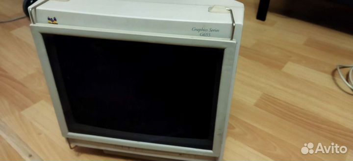 Монитор 15 дюймов Viewsonoc 120Гц