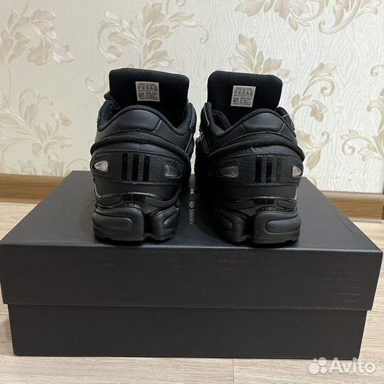 Кроссовки Adidas raf simons ozweego 3 bunny