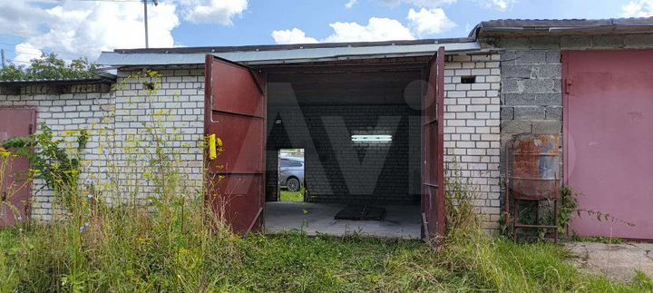 Гараж, > 30 м²