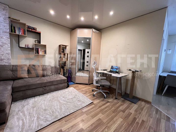 2-к. квартира, 44 м², 1/6 эт.