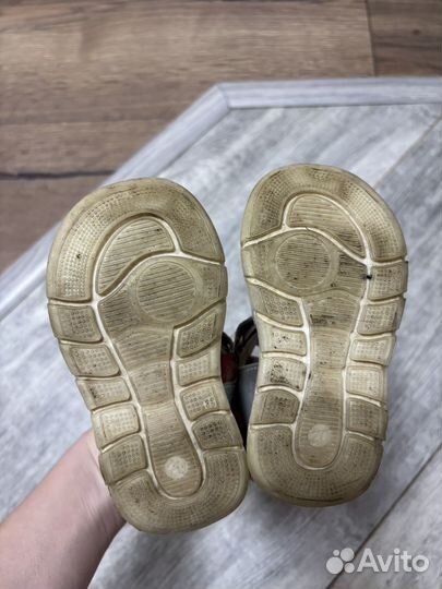 Сандалии для девочки 20 размер