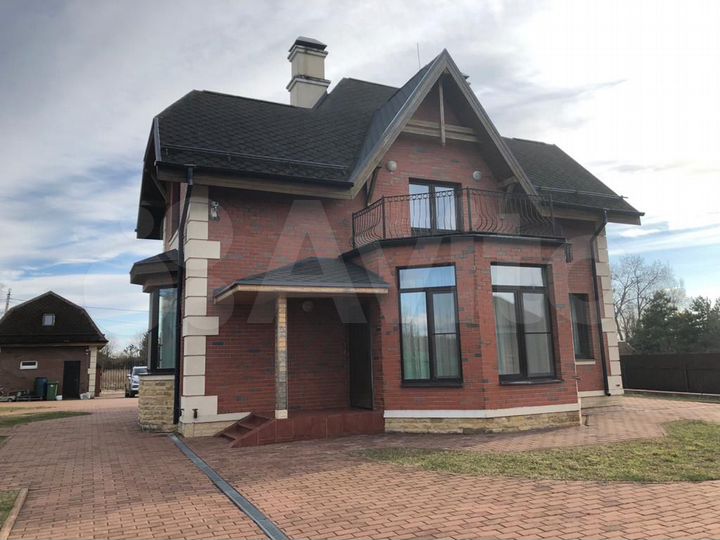 Дом 210 м² на участке 60 сот.