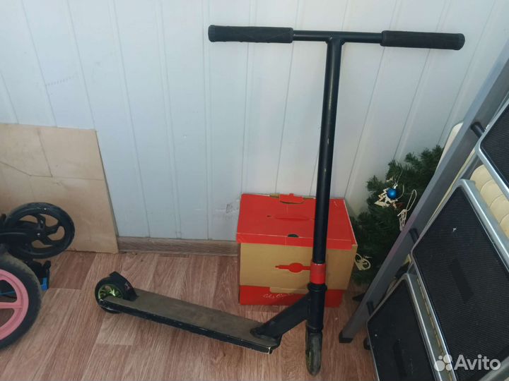 Самокат трюковой