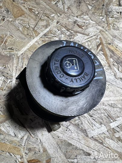 Бачок гура Renault Megane 1