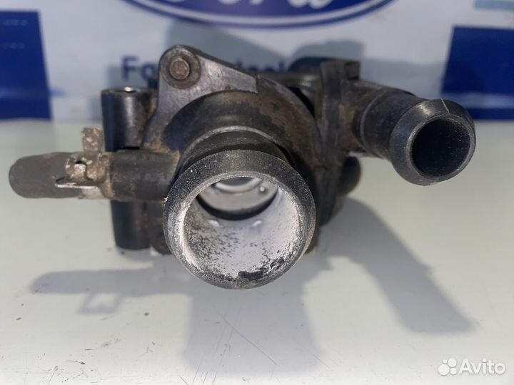 Корпус термостата Ford Focus 1 1.8-2.0 l Зетек