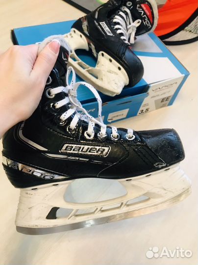 Хоккейные коньки bauer