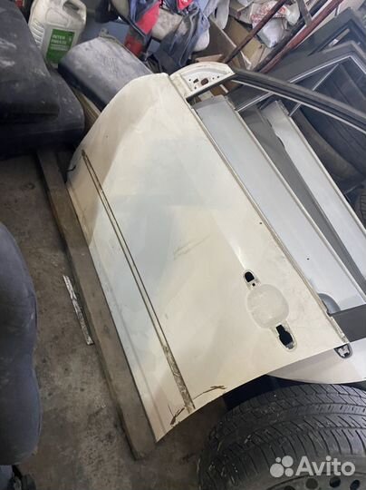 Дверь королла 120