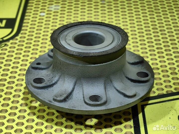 Ступица колеса задняя Volkswagen Golf MK5 BXE 2008