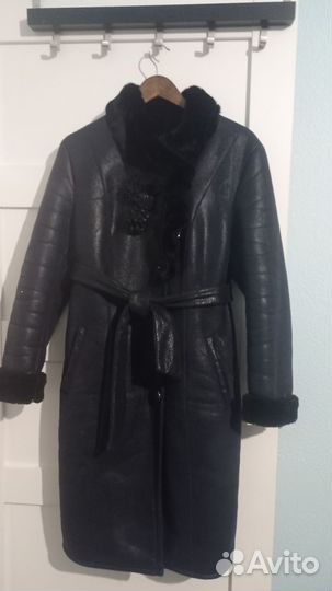Дубленка,пальто зимнее 46,48,50
