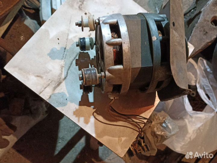 Двигататель стиральной машины