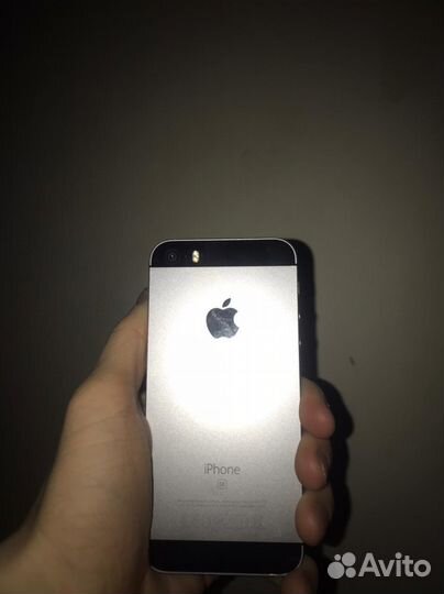 Телефон iPhone 5sе