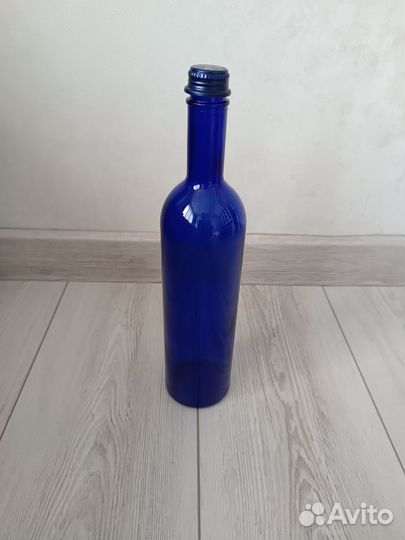 Бутылка синяя