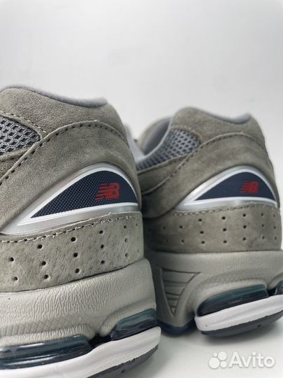 Кроссовки new balance 2002r