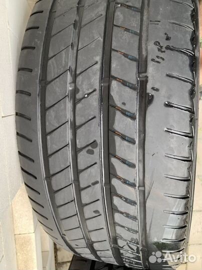 Bridgestone Alenza 001 275/45 R20 и 305/40 R20 110Y