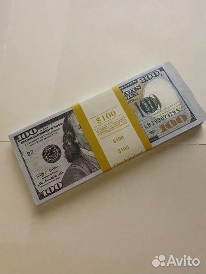 Деньги сувенирные доллары