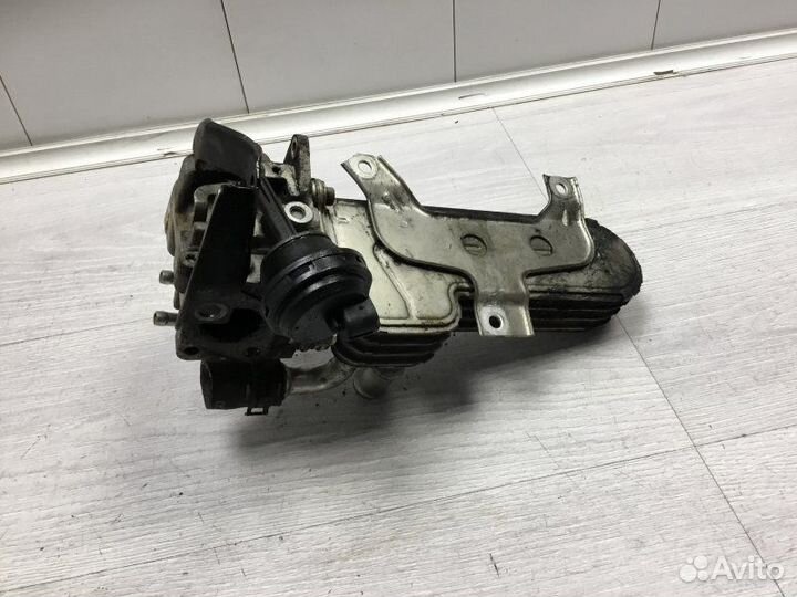 Прочие детали системы охлаждения Volkswagen Touran