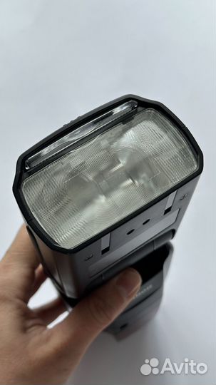 Вспышка Canon Speedlite 600EX-RT