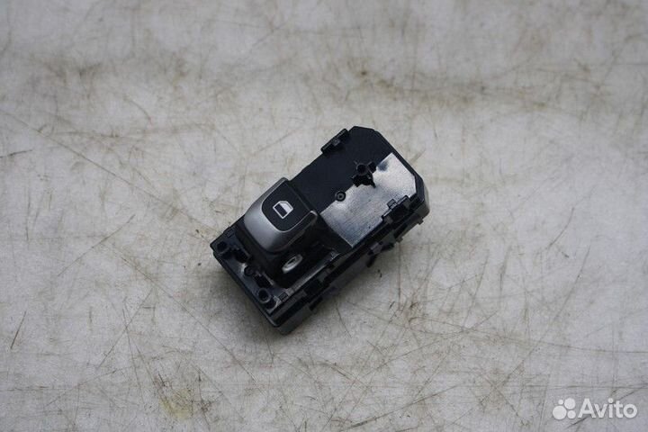 Кнопка стеклоподъемника Kia Rio IV (2017—2020)