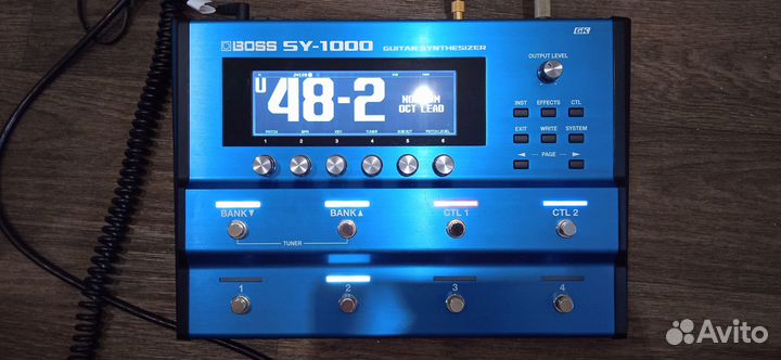 Гитарный синтезатор Boss SY-1000