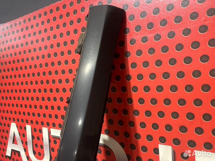 Накладка порога левая Mercedes-Benz S-Class W222