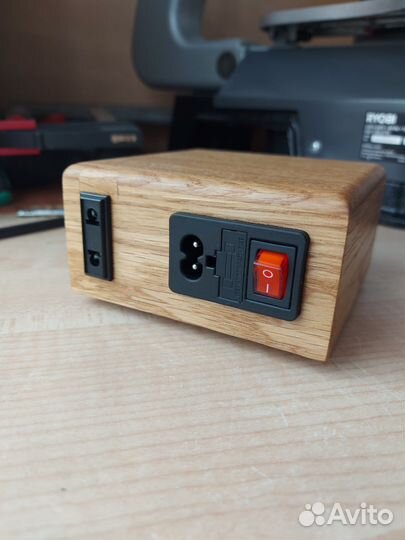 Трансформатор 220в-100в для вин. проигрывателя