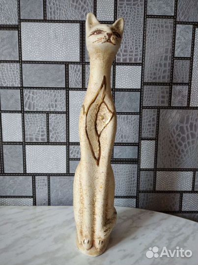 Статуэтка Кошка