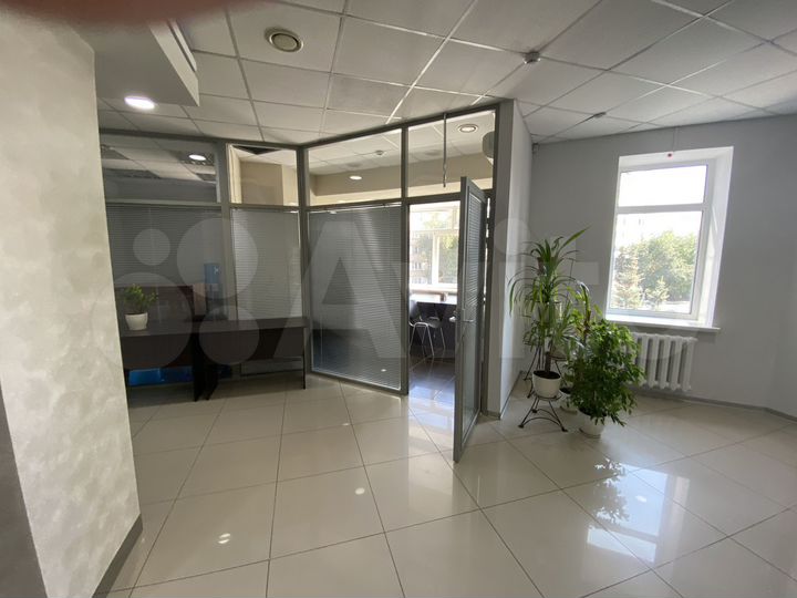 Помещение свободного назначения, 148.6 м²